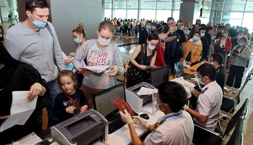 Aviation regulator eyes $1 bln upgrade for Cam Ranh airport