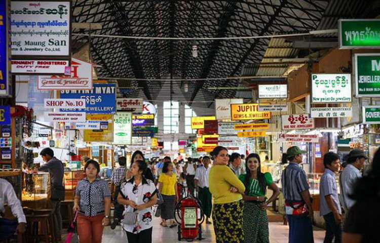 boygoke-aungsan-market
