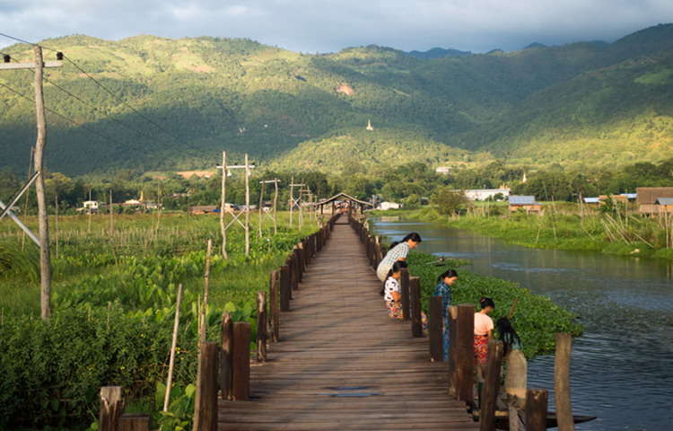 Maing-Thouk-village