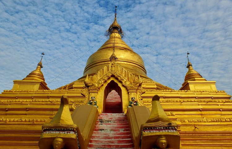 Kuthodaw-Pagoda